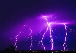 关于雷曼结果惨败，困境逢生露出一线光明的信息